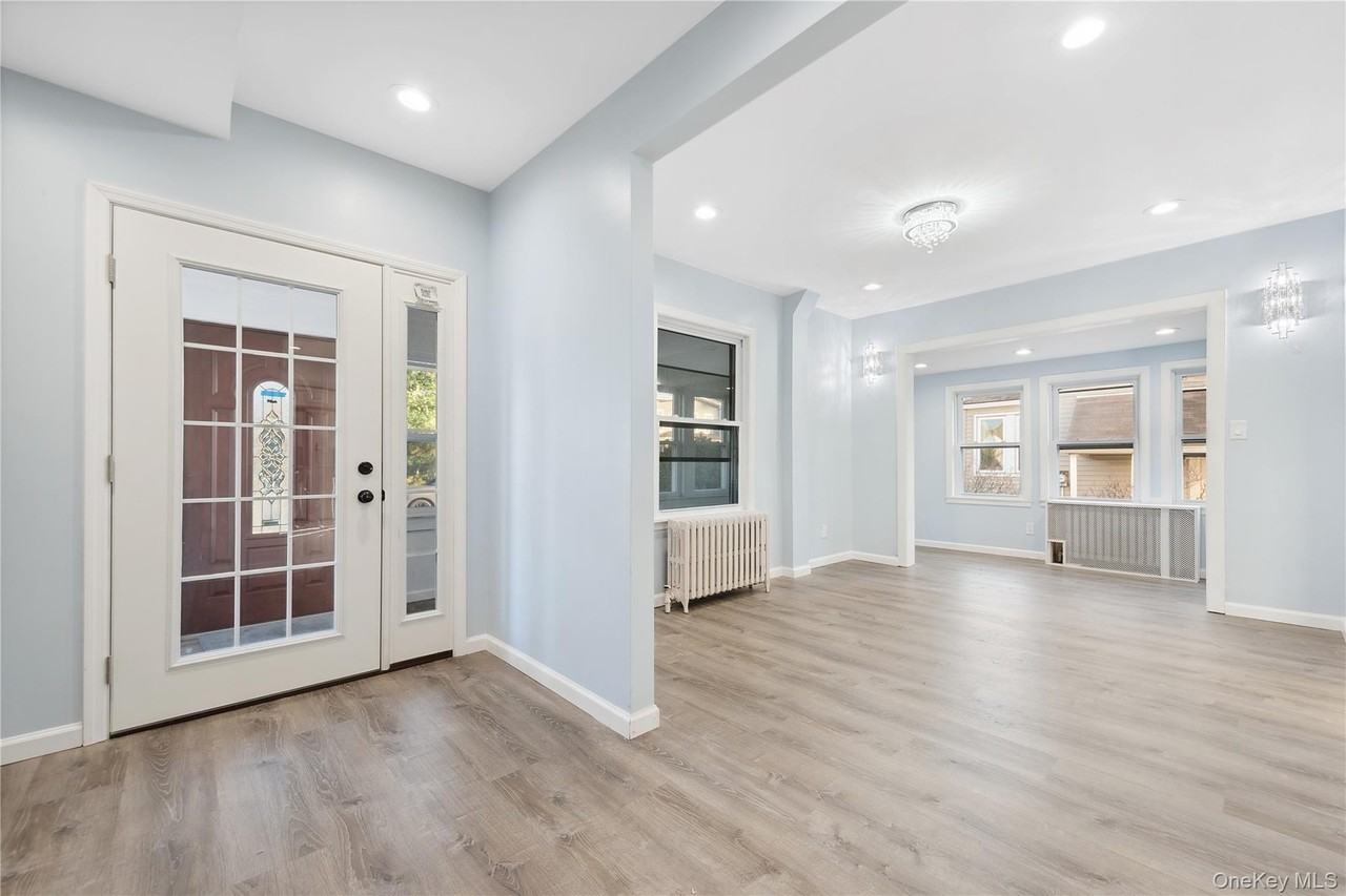 120 North Forest Avenue - Photo 3 of 35