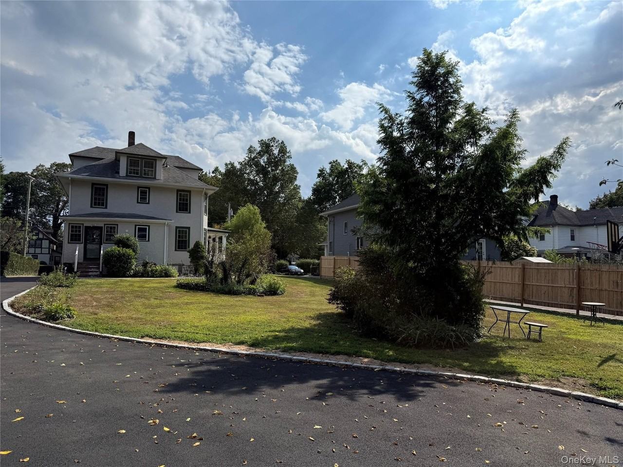 27 Dosoris Way - Photo 5 of 9