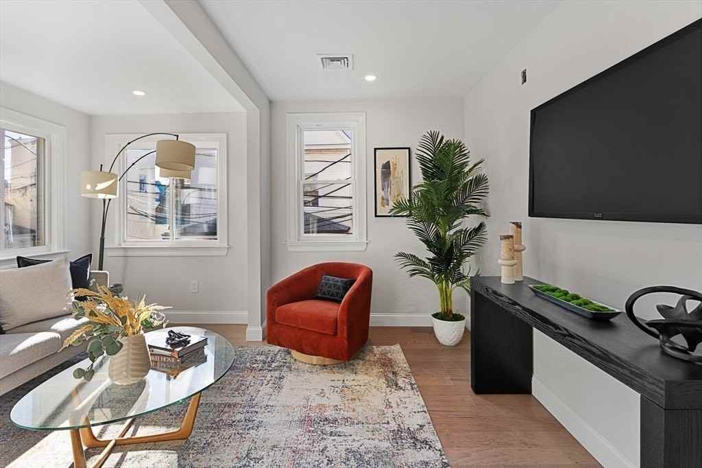 19 George Street #3 - Photo 5 of 20