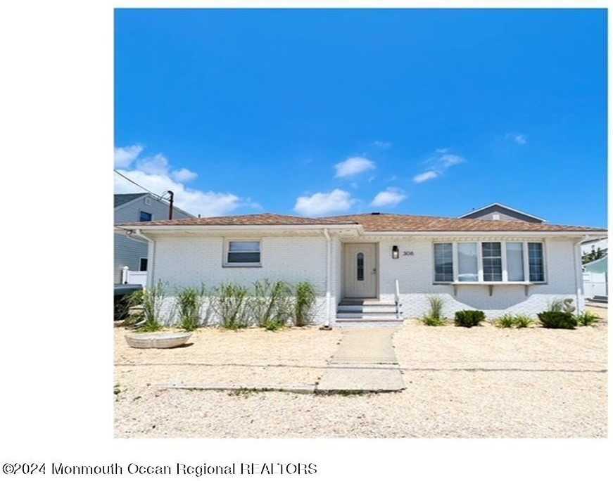 308 Harding Avenue - Photo 3 of 25