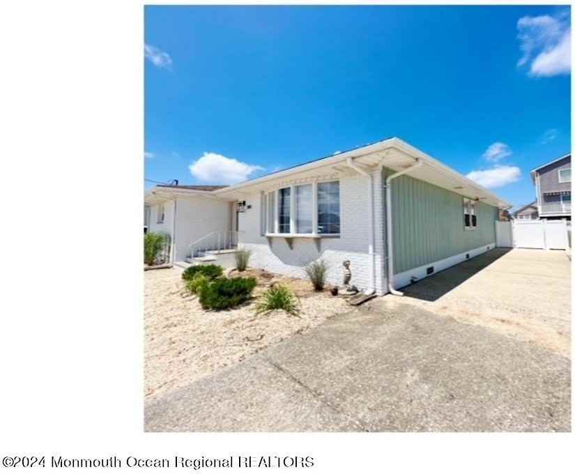 308 Harding Avenue - Photo 4 of 25