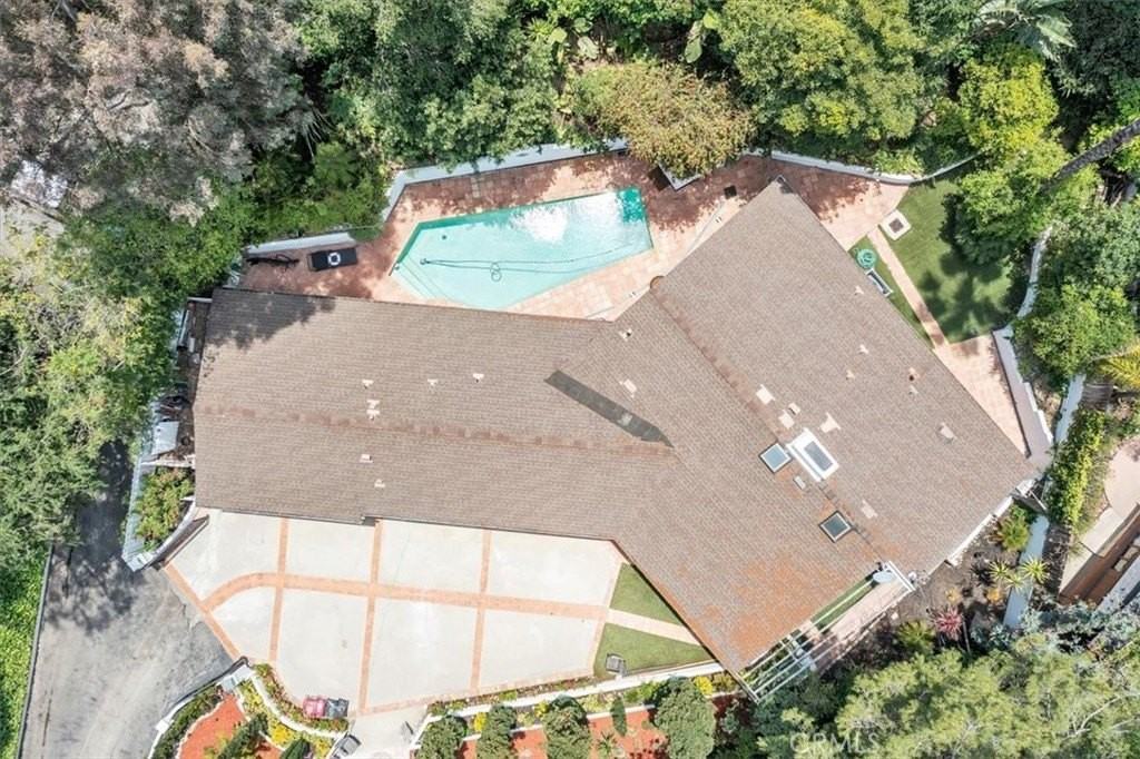 9466 Hidden Valley Pl - Photo 4 of 26