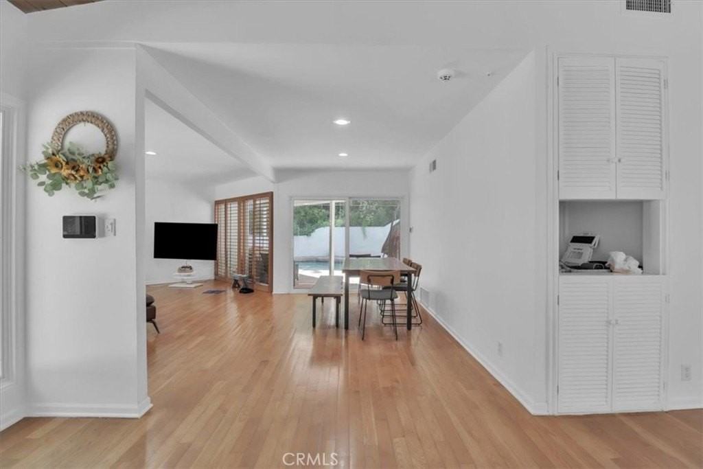 9466 Hidden Valley Pl - Photo 7 of 26