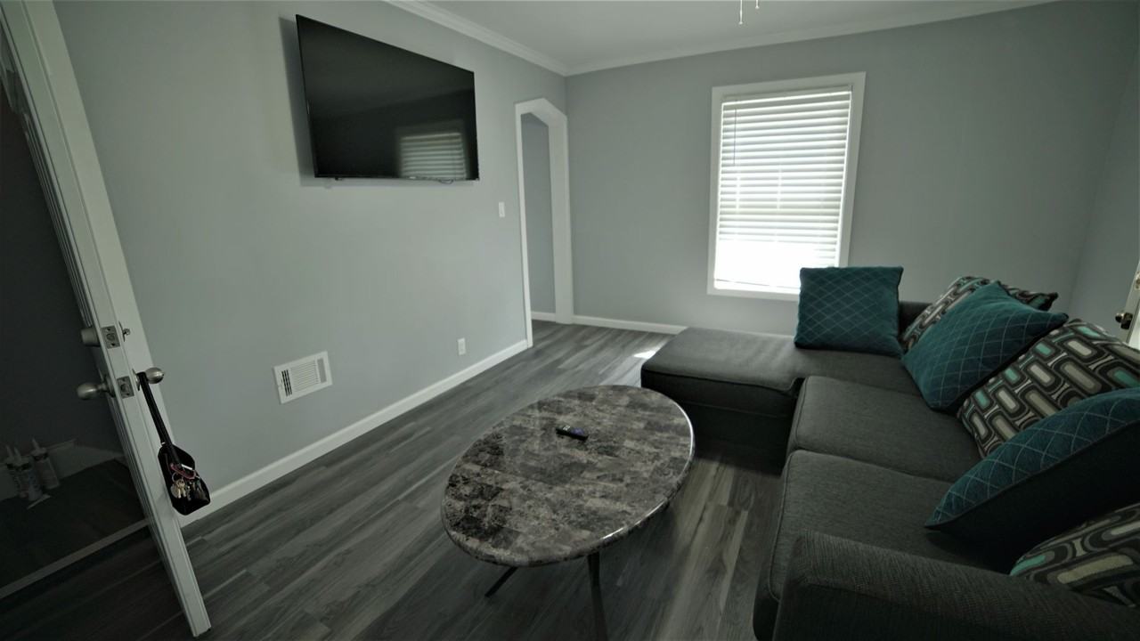 121 Lexington Ave #2 - Photo 3 of 11