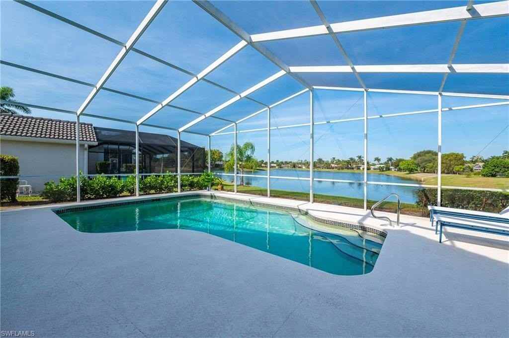 1526 Vintage Lane - Photo 3 of 45