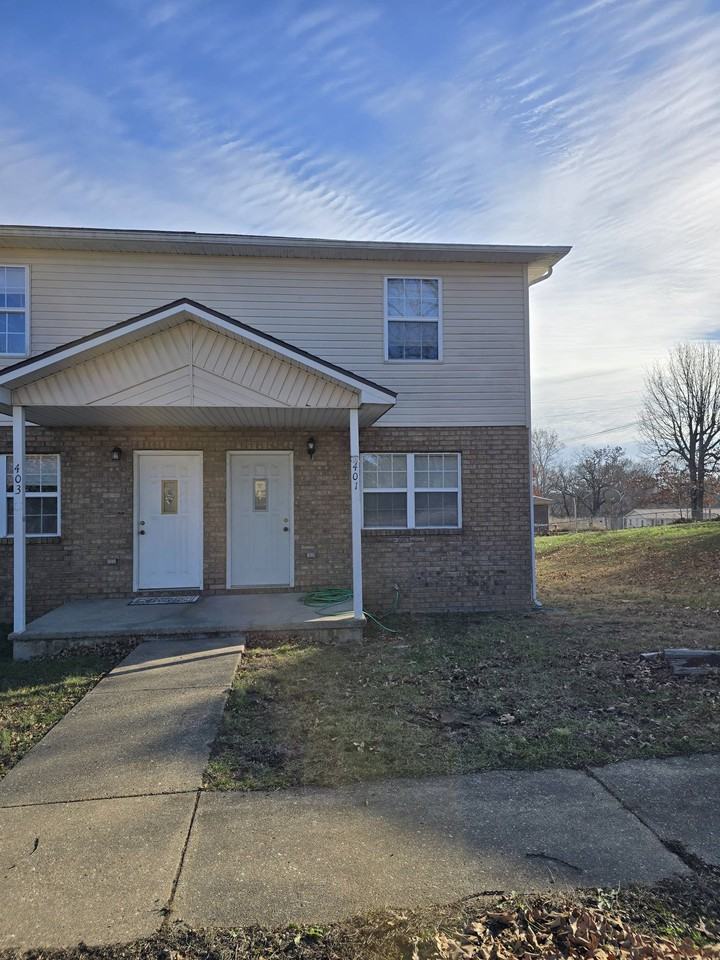 401 Country Villa Lane #1