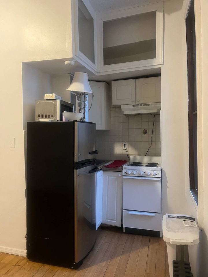 348 W 145th St #2R - Photo 4 of 8