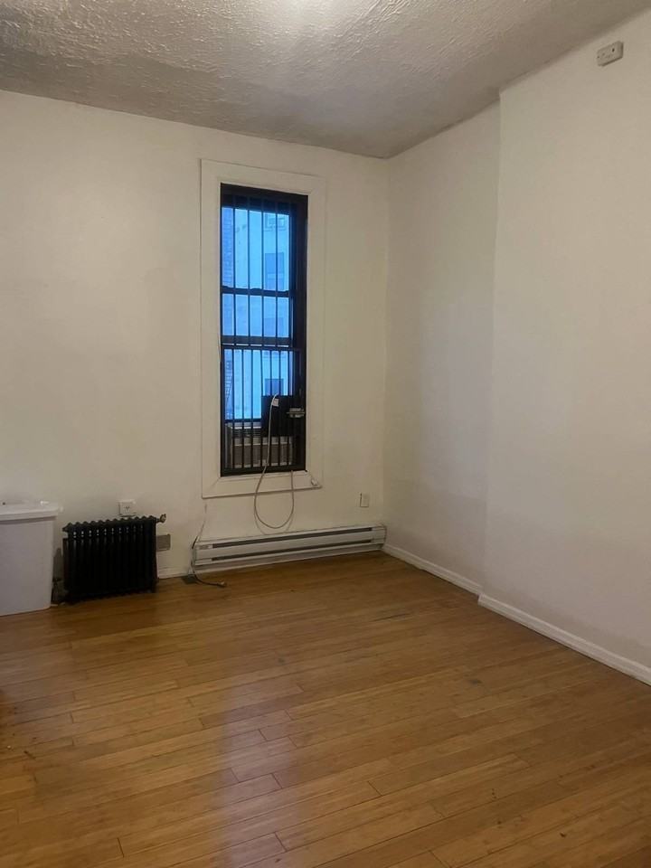 348 W 145th St #2R - Photo 5 of 8