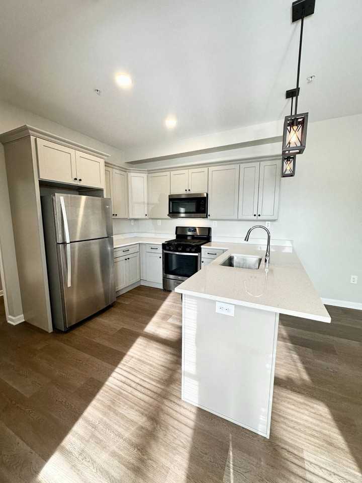 1 Exchange Street #A - Photo 4 of 19