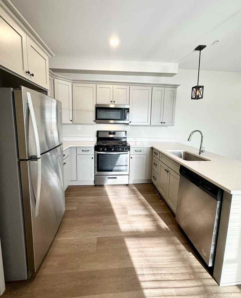 1 Exchange Street #A - Photo 5 of 19