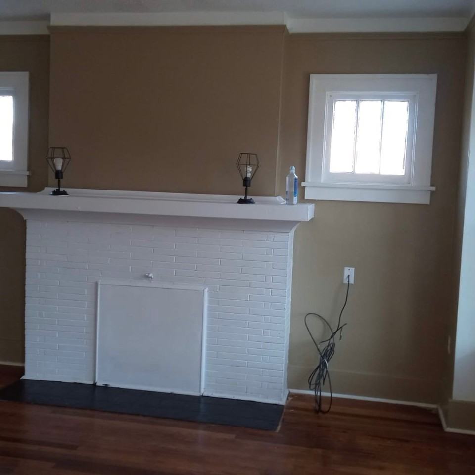 1928 Gladstone St - Photo 3 of 17