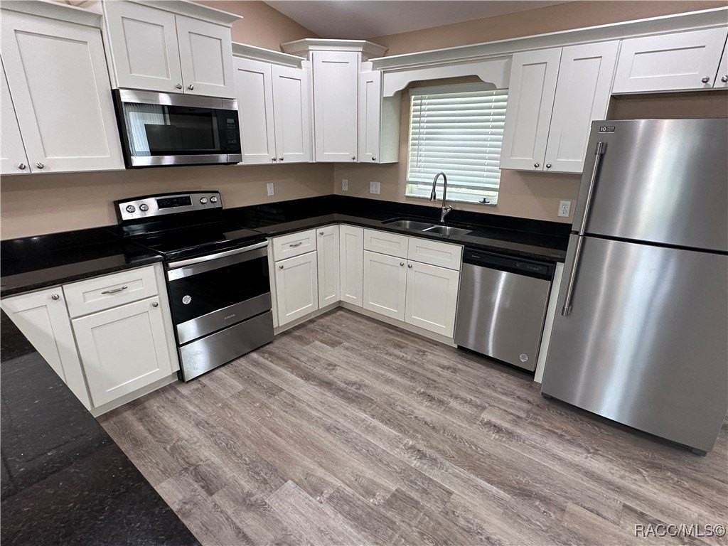 235 West Brimson Place - Photo 3 of 11