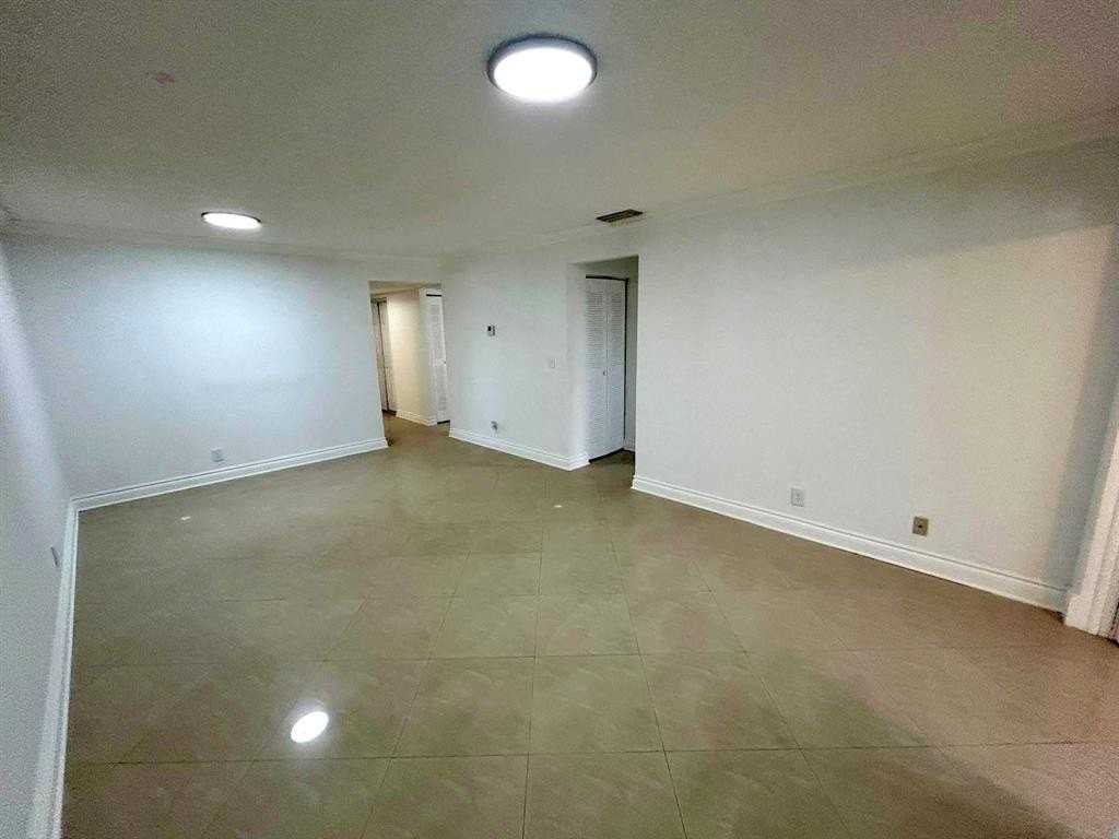 7931 Southgate Boulevard #E8 - Photo 5 of 23