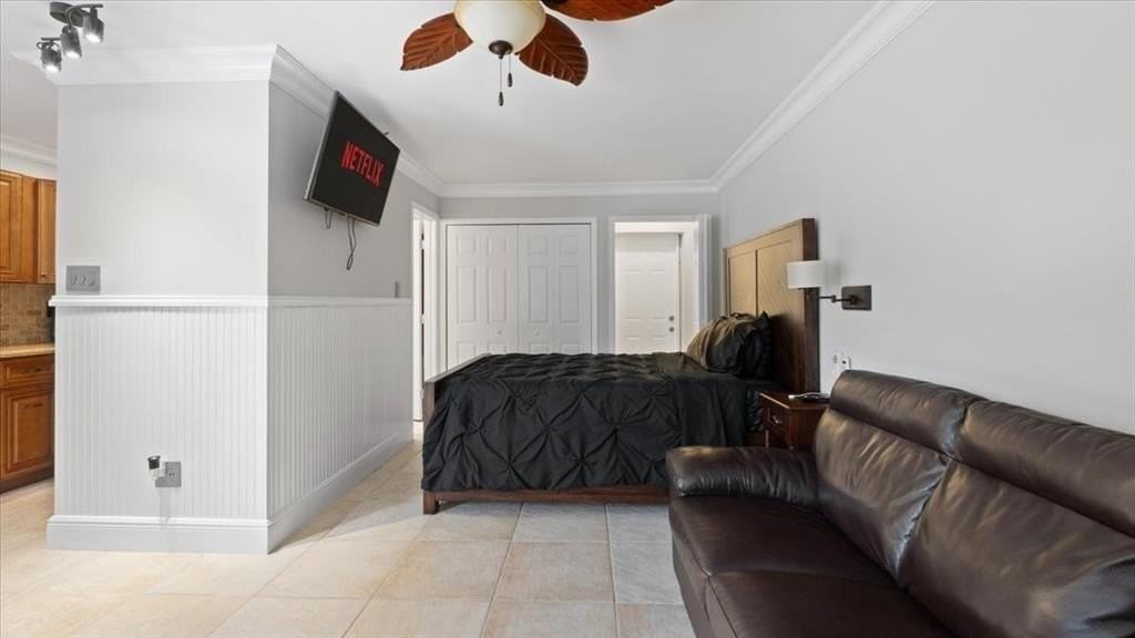 724 Northeast 2nd Street - Photo 7 of 10