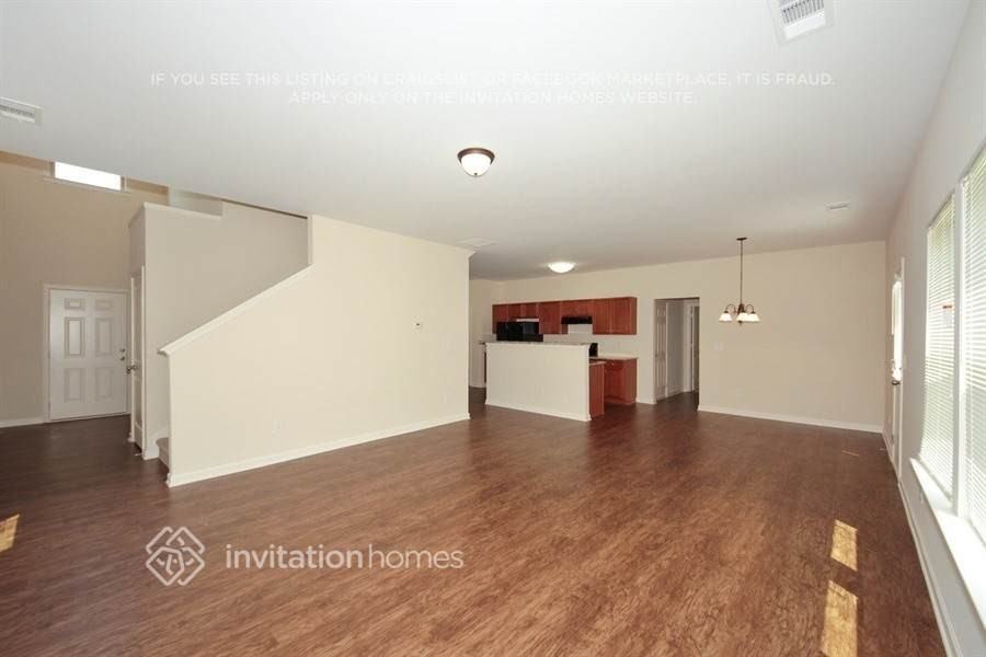 4101 Oak Field Dr - Photo 4 of 18