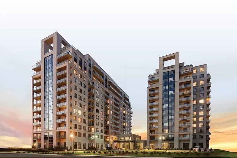 5885 Av Marc-Chagall - Photo 2 of 15