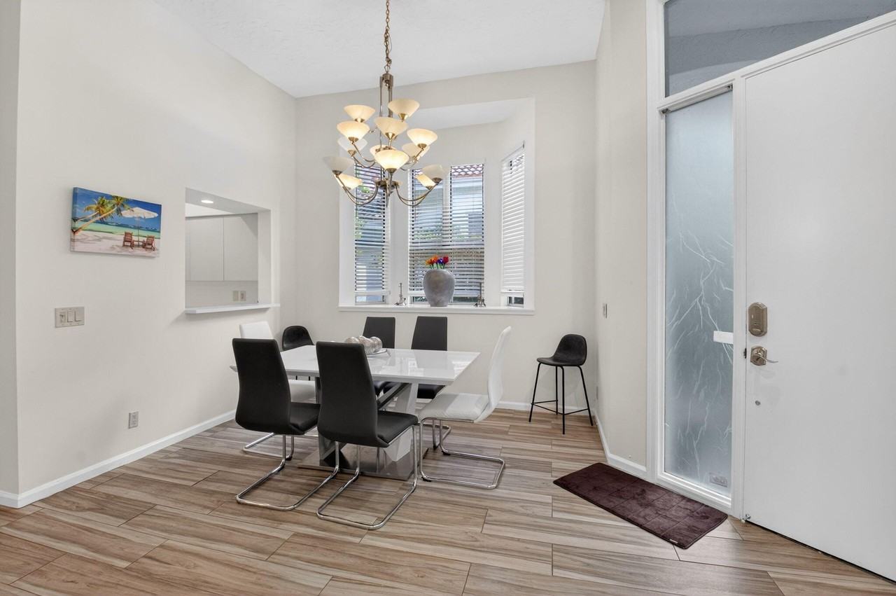 2225 Nw 53rd St - Photo 4 of 46