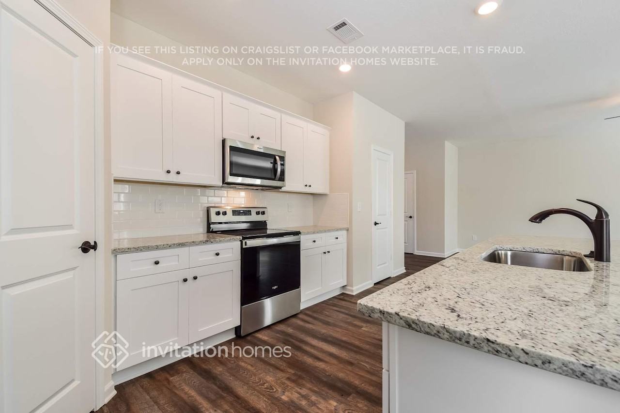 6128 Nathaniel Ln - Photo 7 of 16