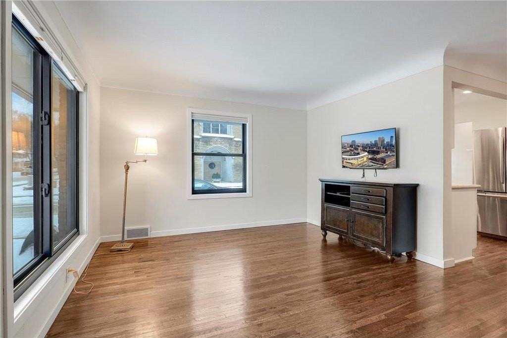 5101 Zenith Avenue South - Photo 4 of 23