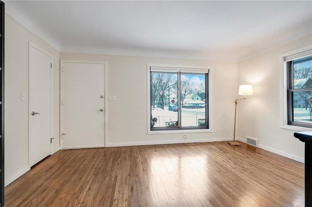 5101 Zenith Avenue South - Photo 5 of 23