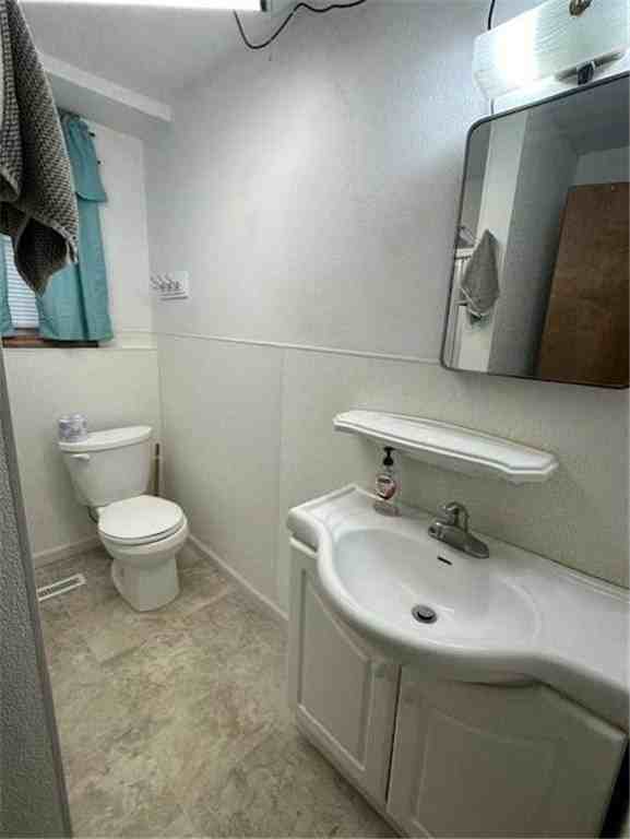 2009 Great Bend Boulevard - Photo 7 of 8