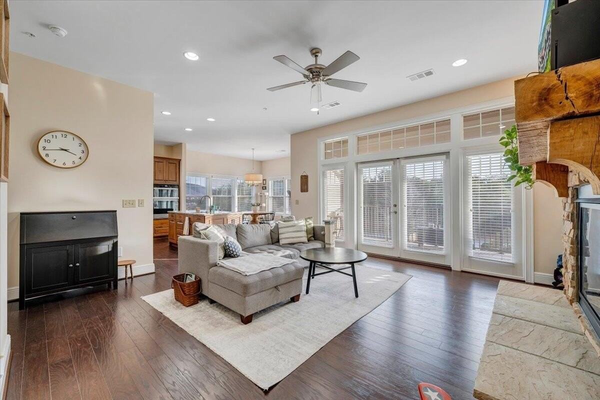 5460 The Peaks Dr - Photo 6 of 50