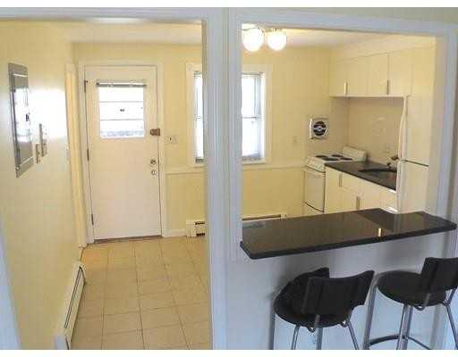 Colonial Dr #5 - Photo 3 of 10