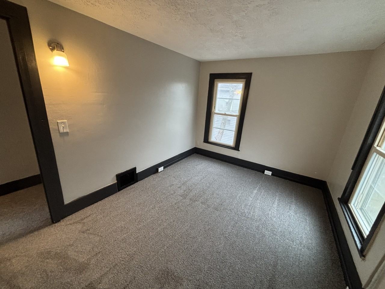 932 13th St Se #1 - Photo 3 of 5