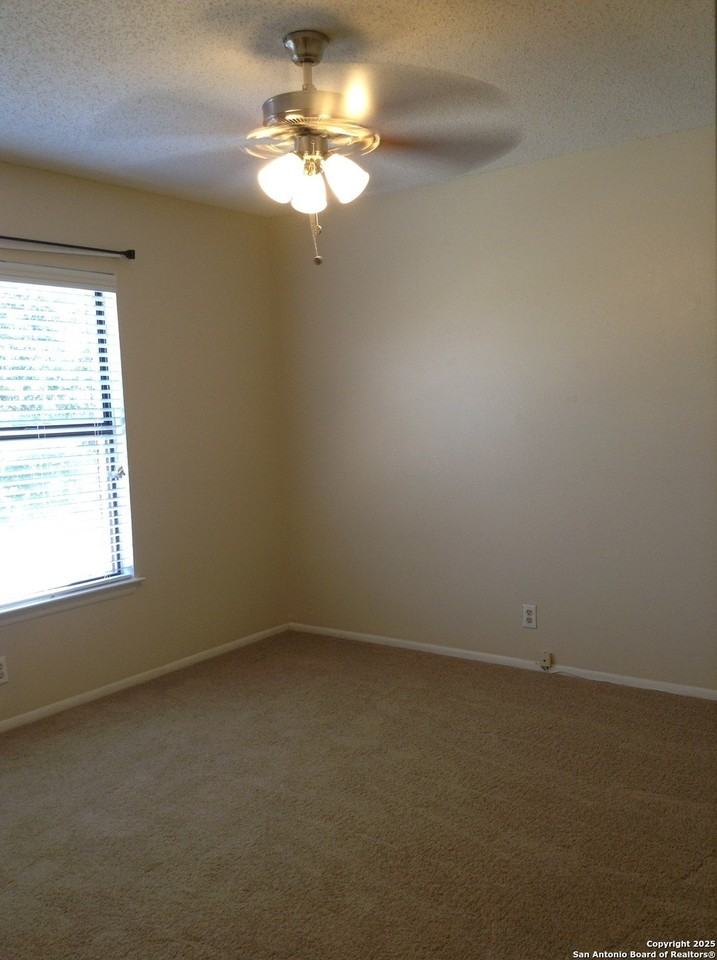 16703 Coral Glade - Photo 4 of 13