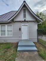 930 East Grayson Street #4 - Photo 1 of 1