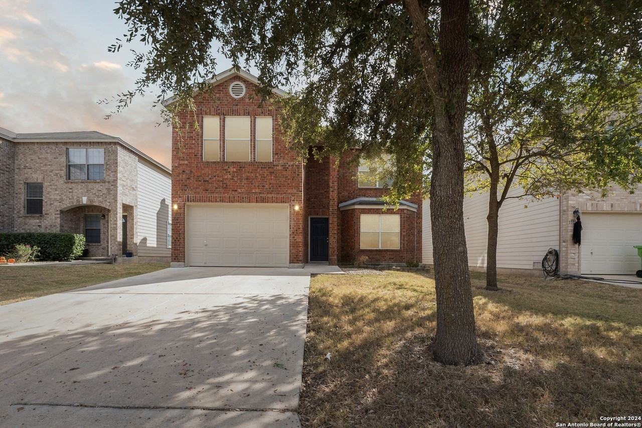 11054 Barclay Pt - Photo 2 of 36