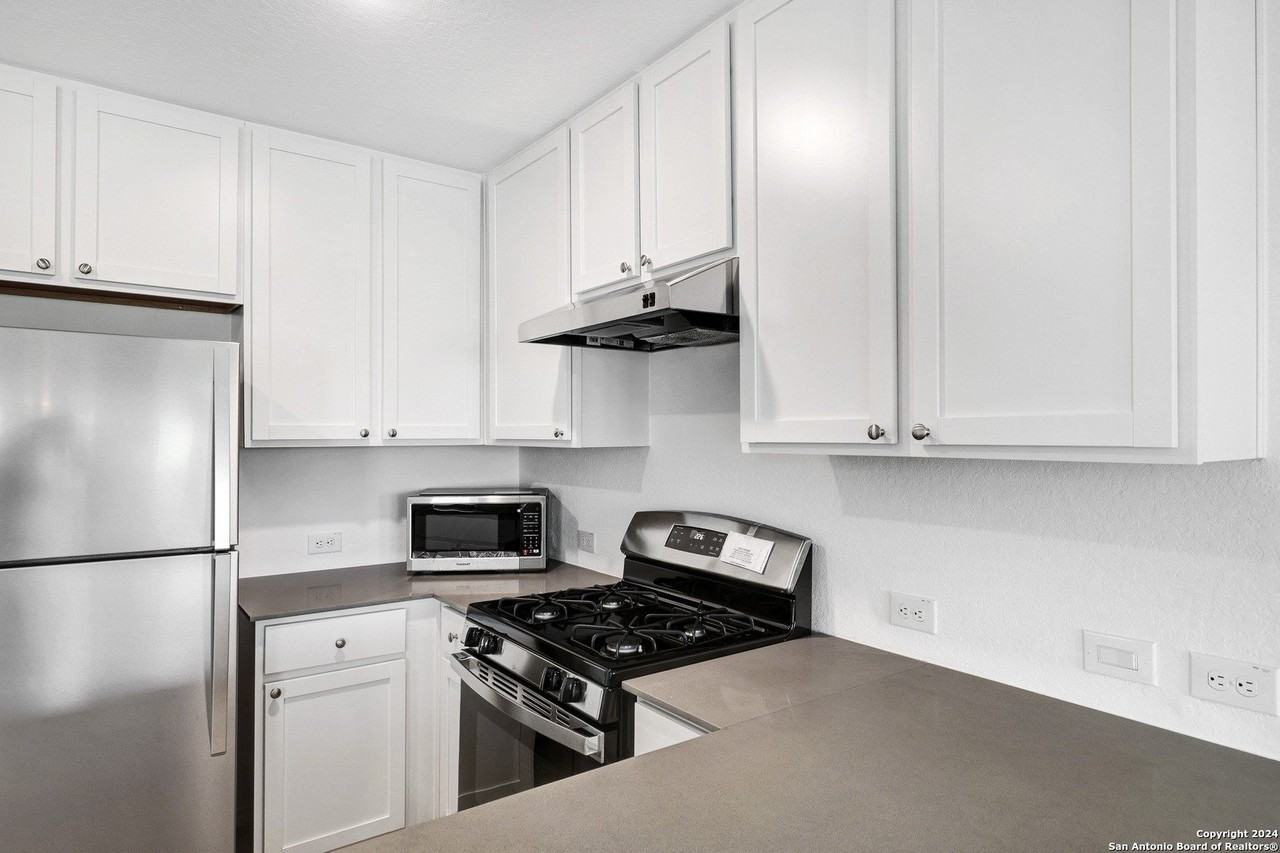 14055 Wool Park - Photo 7 of 37