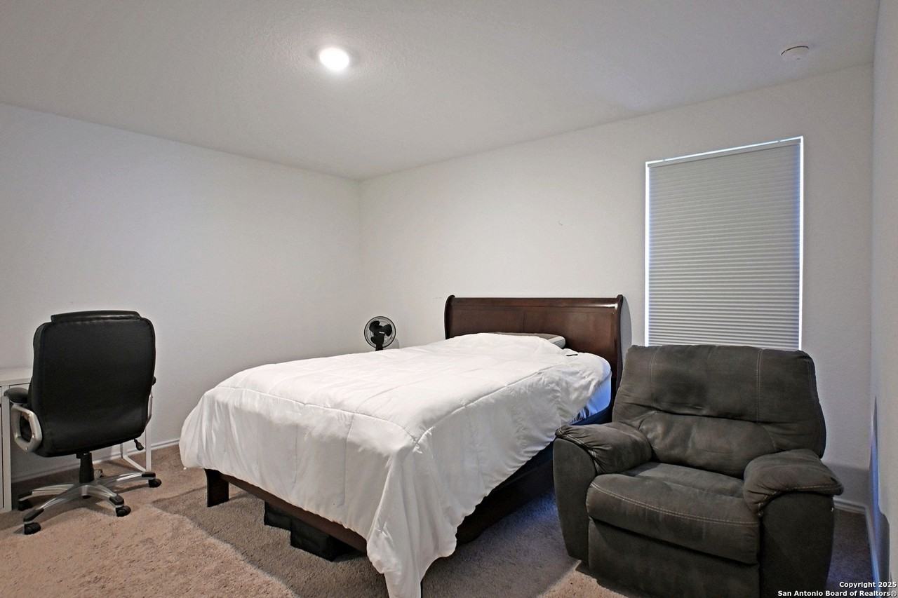 5115 Schaeffer Ridge - Photo 7 of 18