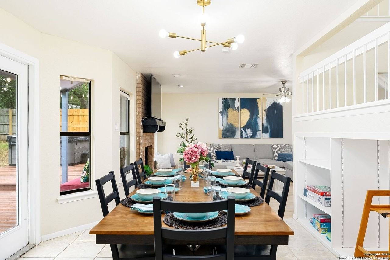 8410 Oak Fence St - Photo 6 of 50