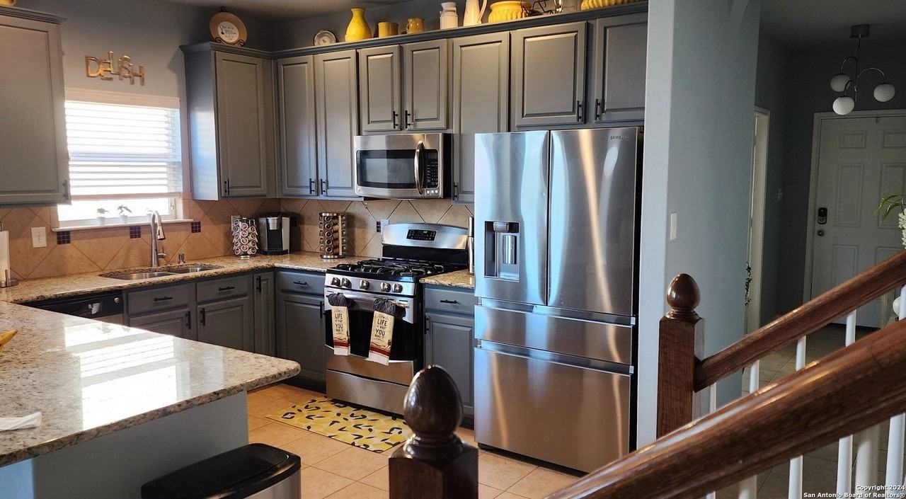 509 Whittmen Avenue - Photo 4 of 47