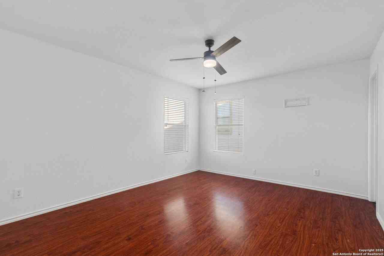 203 Shadbush St - Photo 6 of 19