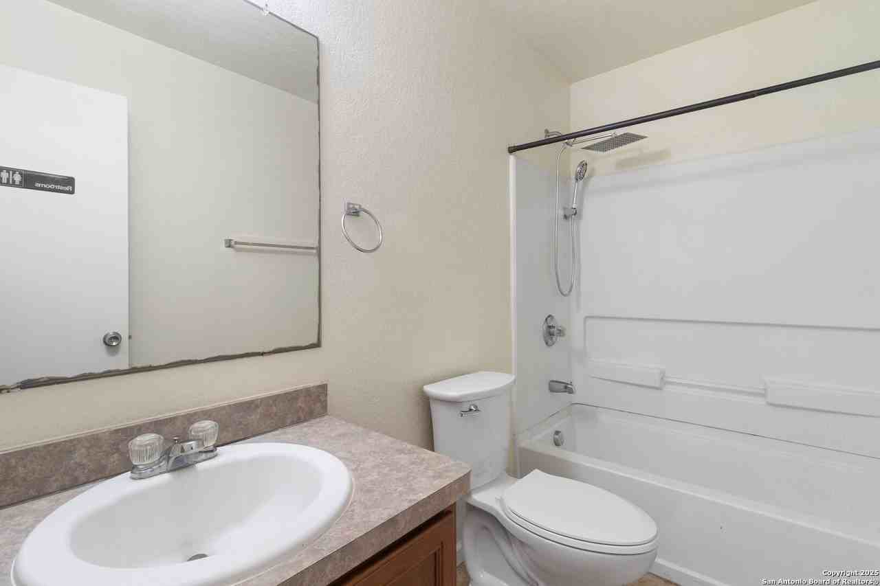 203 Shadbush St - Photo 7 of 19