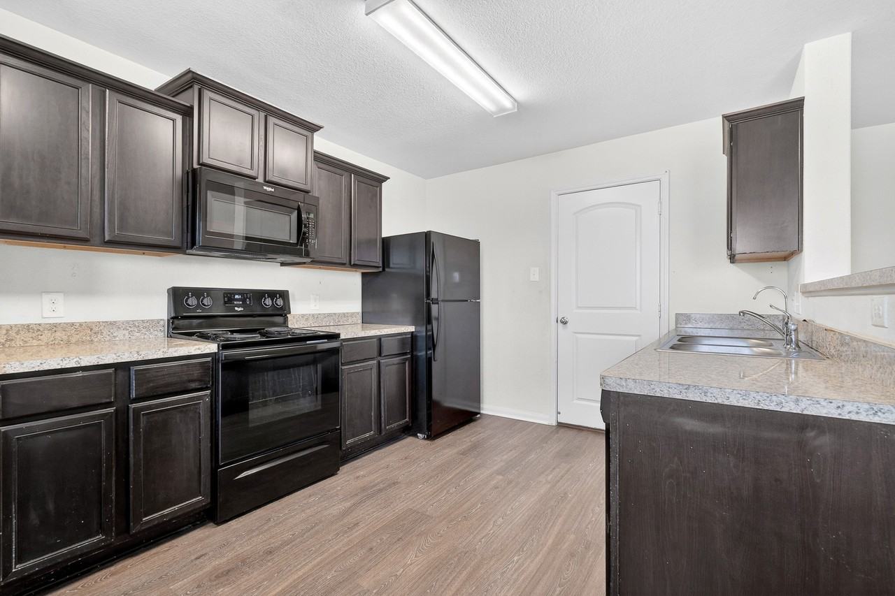 308 Yearwood Ln #1 - Photo 4 of 14