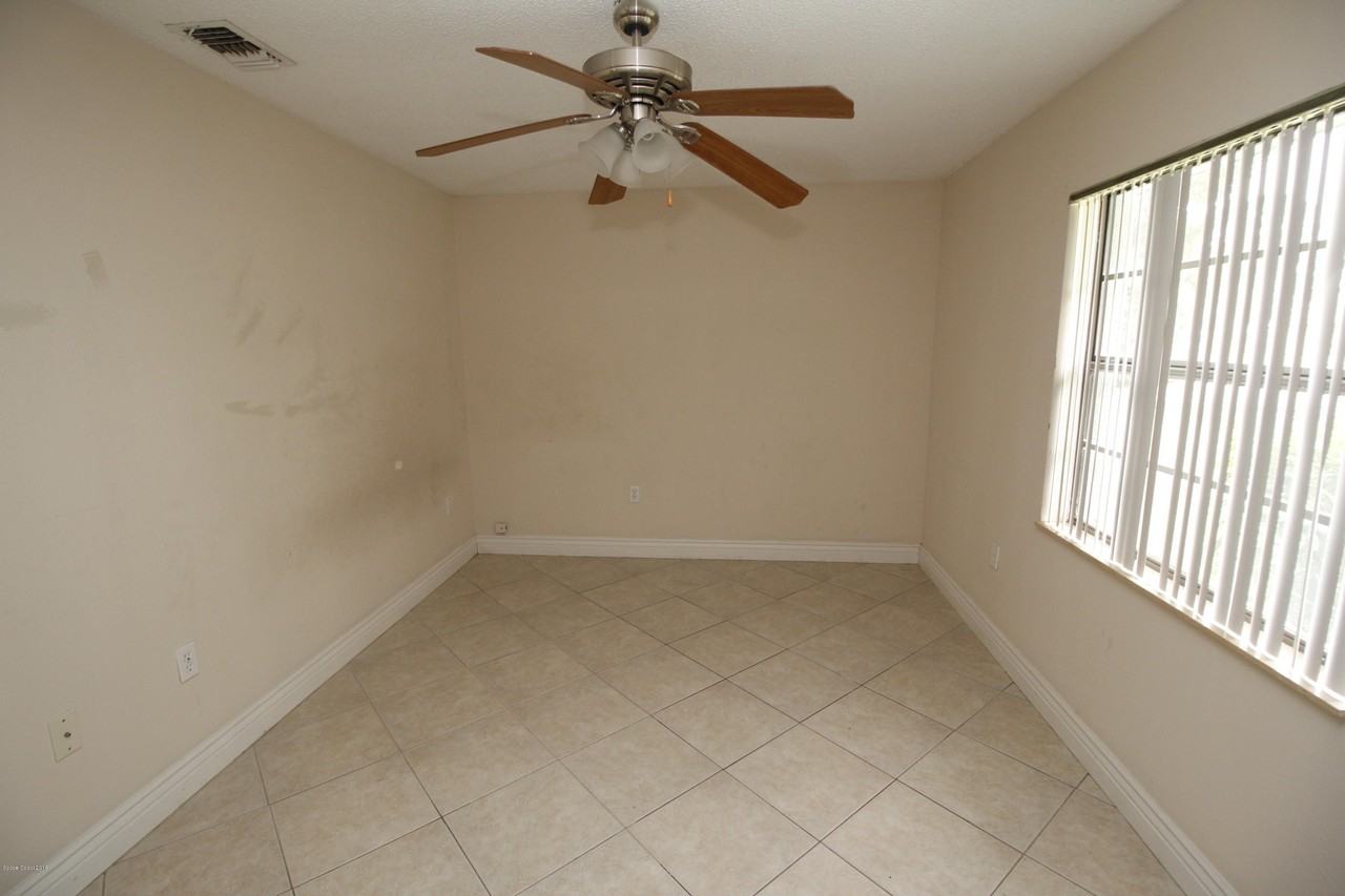 1361 Lamplighter Dr Nw - Photo 6 of 17