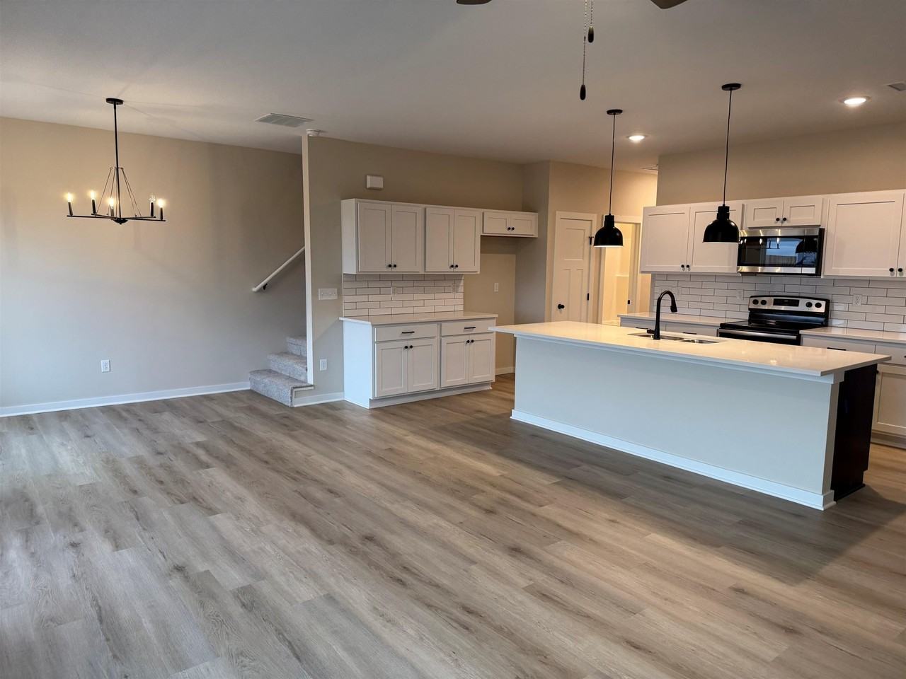 12504 Blanford Street - Photo 4 of 21