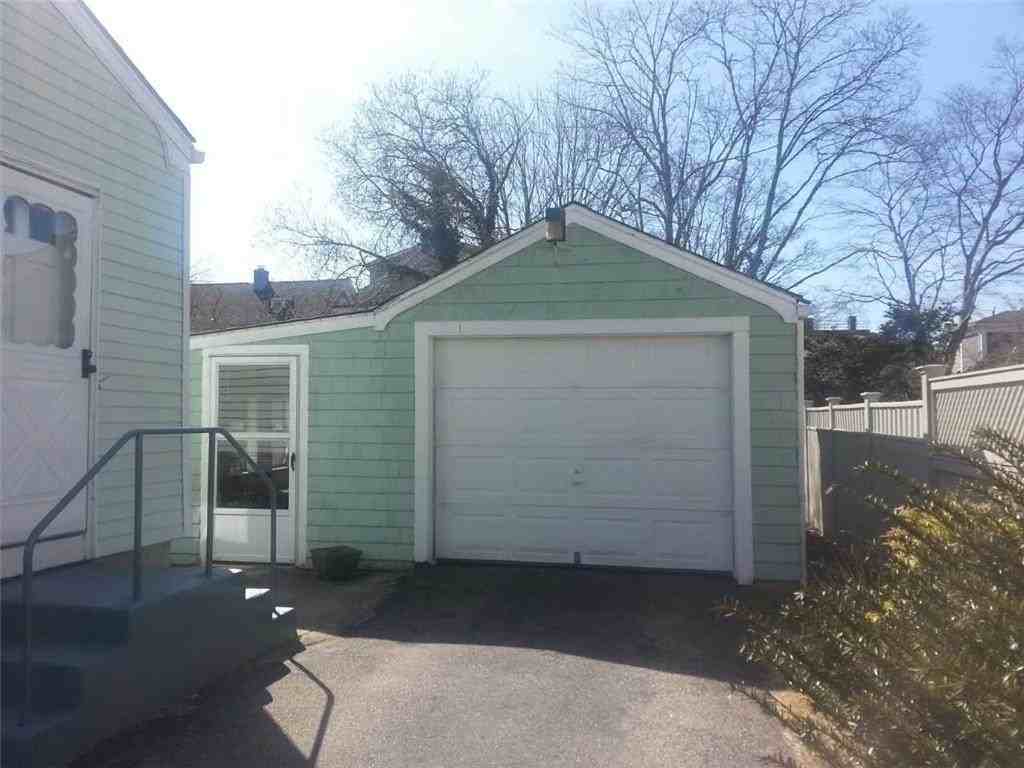 1 Katzman Place - Photo 3 of 17