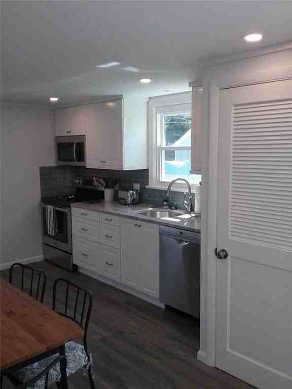 97 Center Avenue - Photo 5 of 13