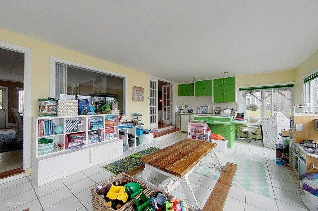 16 South Drive - Photo 6 of 25