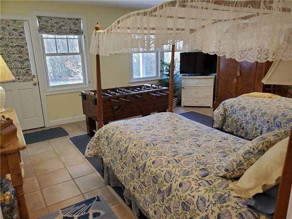 3 Ledge Road - Photo 7 of 49