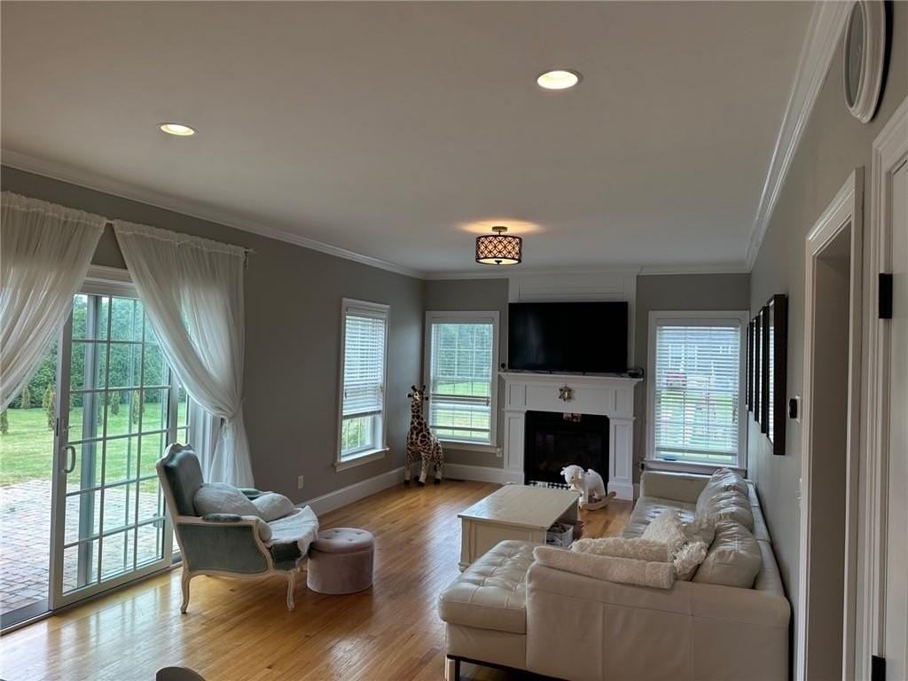 57 Randolph Way - Photo 6 of 11