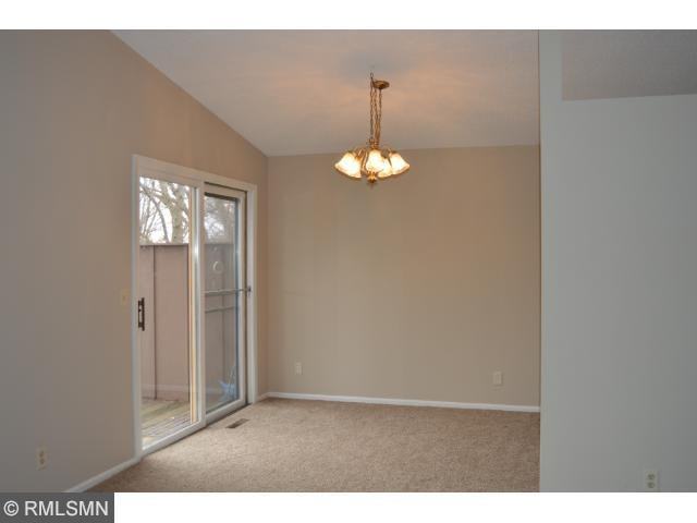2629 Sumac Ct - Photo 3 of 10