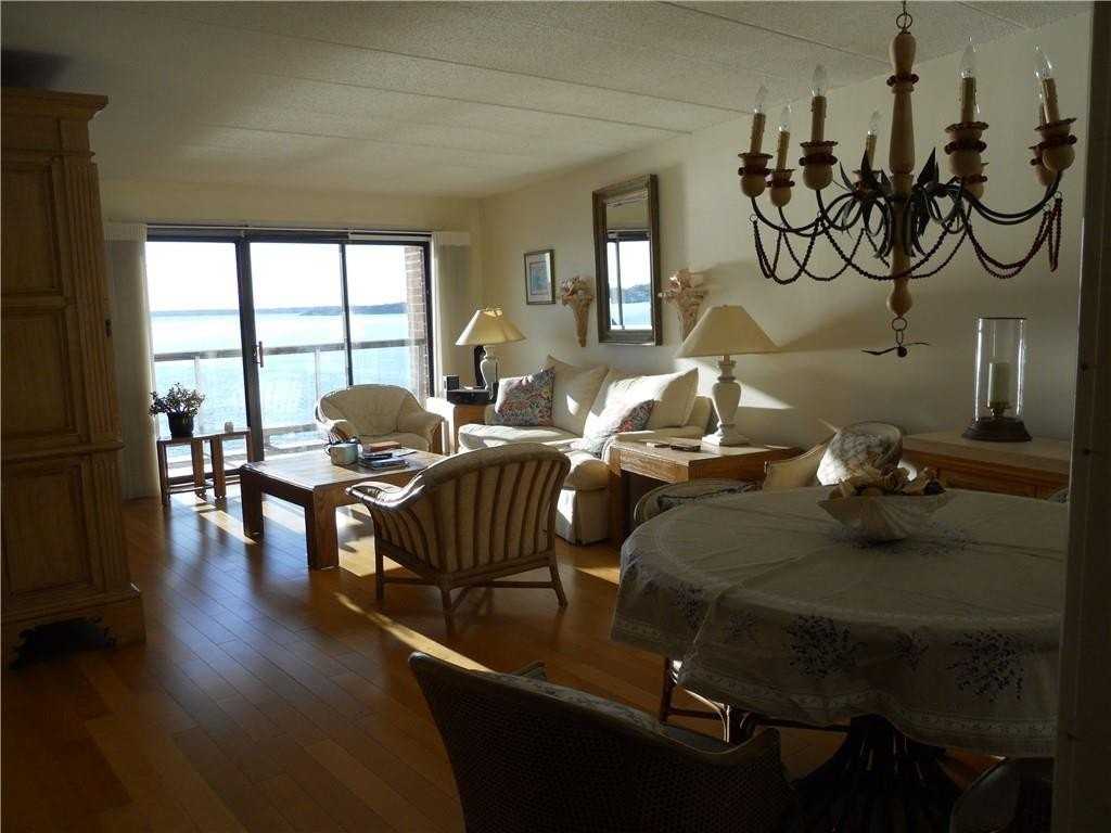 1412 Capella Street South #1412 - Photo 3 of 12