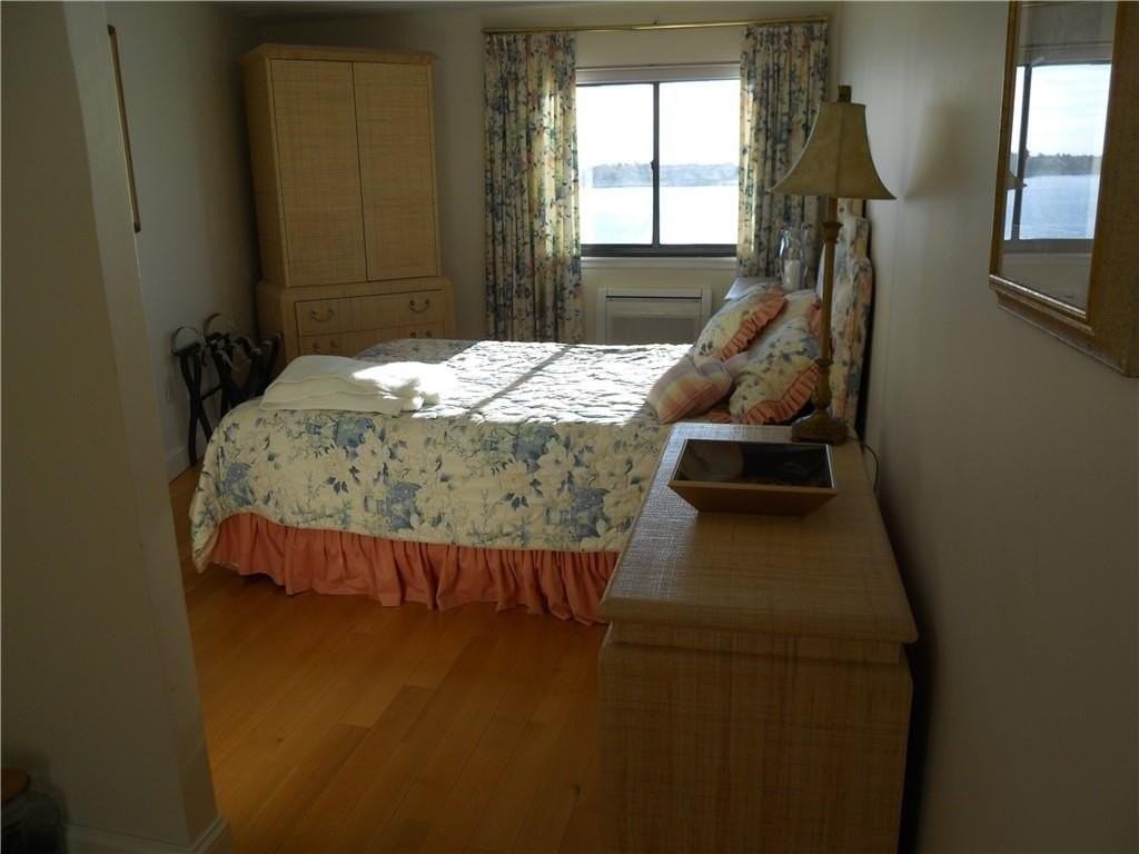 1412 Capella Street South #1412 - Photo 7 of 12