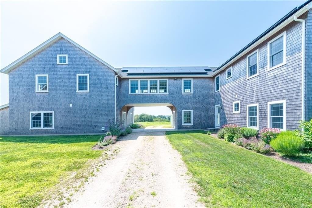 953 Fort Getty Road - Photo 2 of 49