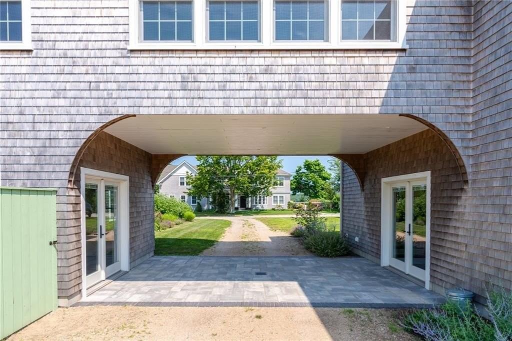 953 Fort Getty Road - Photo 4 of 49